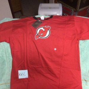 NWT NHL NEW JERSEY DEVILS tshirt